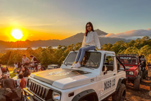 Sunrise and Black Lava Bali Jeep Tour